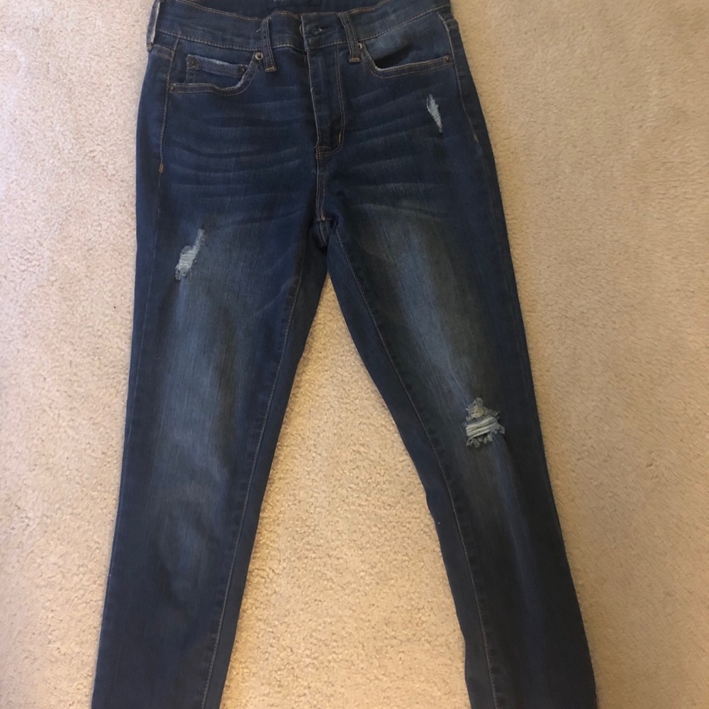 Aeropostale Jeans mid rise make butt look good